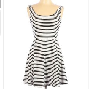 H&M Divided Casual Dress